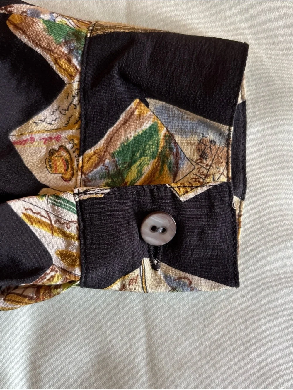 Vintage 90’s Carlie’s Court Book Notebook Library 100% Silk Shirt Size M